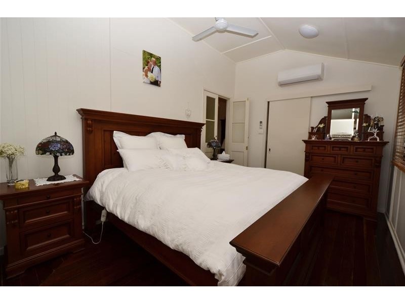 28 Paroz Crescent, Biloela QLD 4715