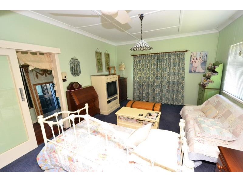 23 Rainbow Street, Biloela QLD 4715