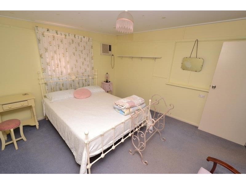 23 Rainbow Street, Biloela QLD 4715