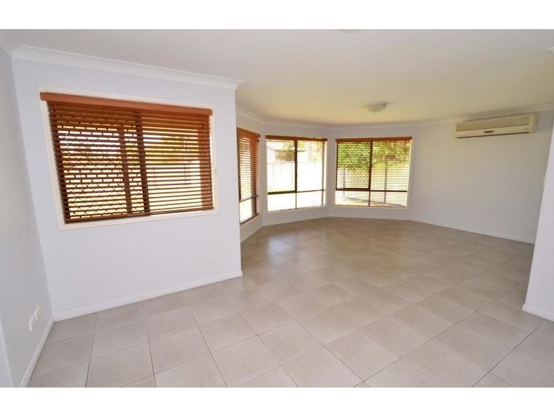 33 Paroz Crescent, Biloela QLD 4715