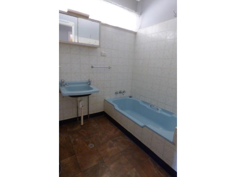 14 Sellheim Street, Biloela QLD 4715