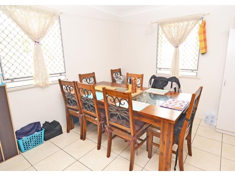 142 Kroombit Street, Biloela QLD 4715