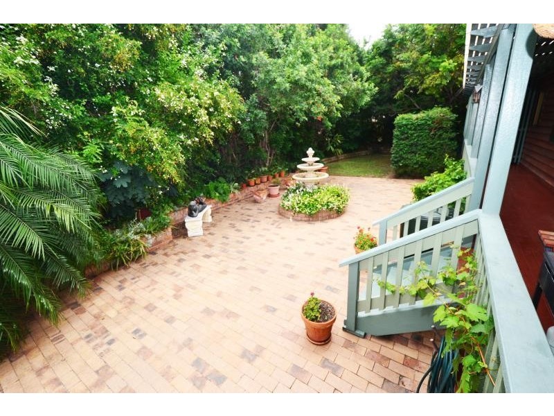 16 Raglan Street, Biloela QLD 4715