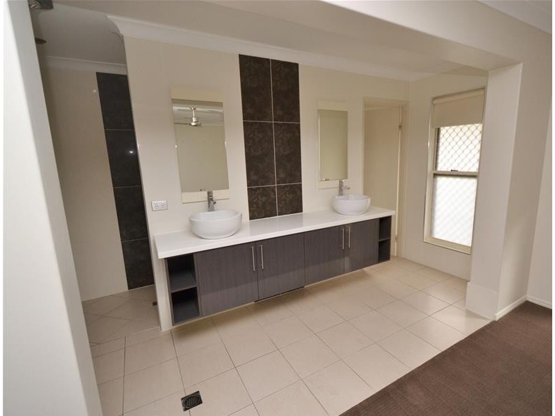 13 Michael Drive, Biloela QLD 4715