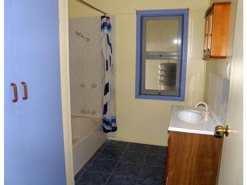 151 Bell Street, Biloela QLD 4715