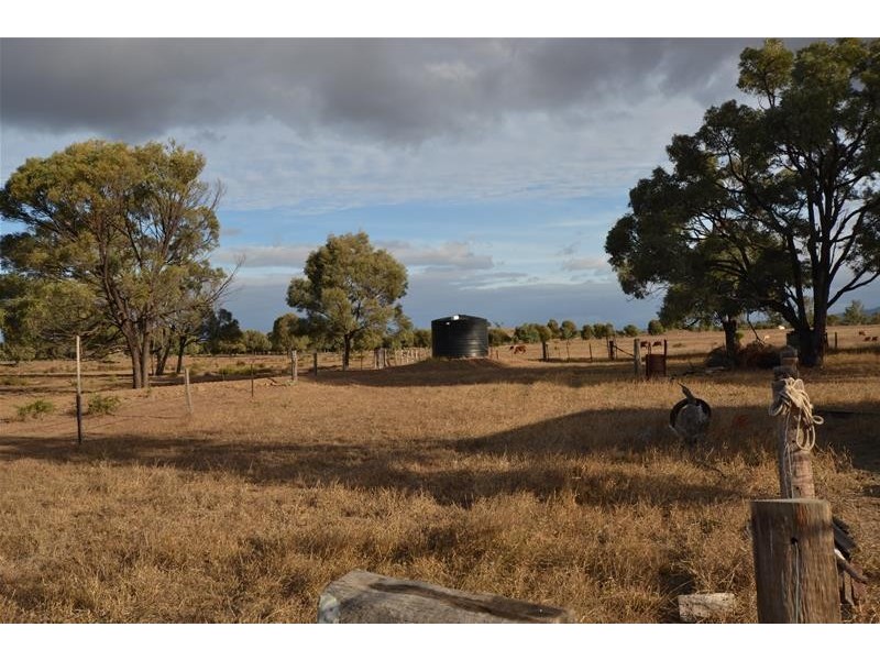 7 Dawson Highway, Biloela QLD 4715