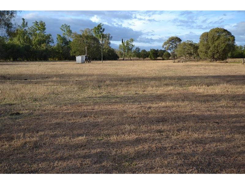 7 Dawson Highway, Biloela QLD 4715