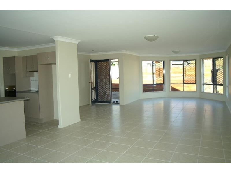 17 Raglan Street, Biloela QLD 4715