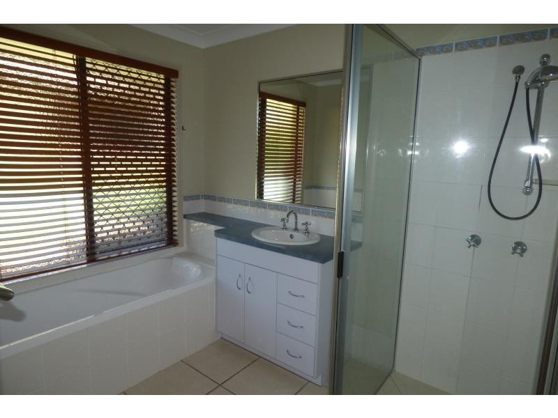 17 Raglan Street, Biloela QLD 4715