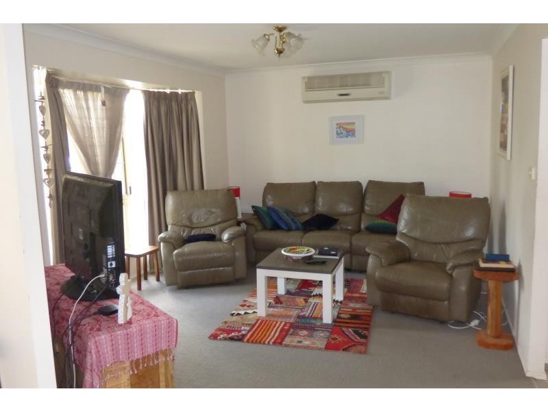 4 Earlsfield Street, Biloela QLD 4715