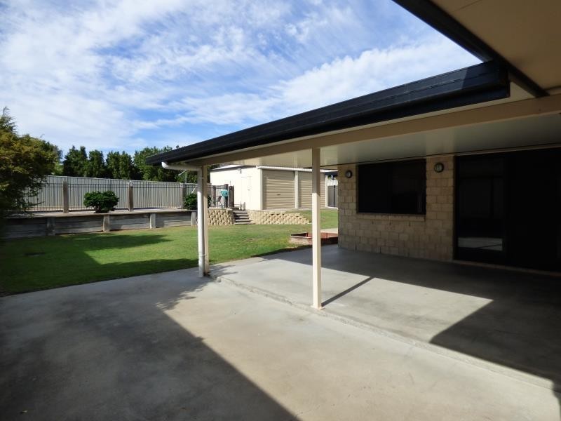 4 King Street, Moura QLD 4718