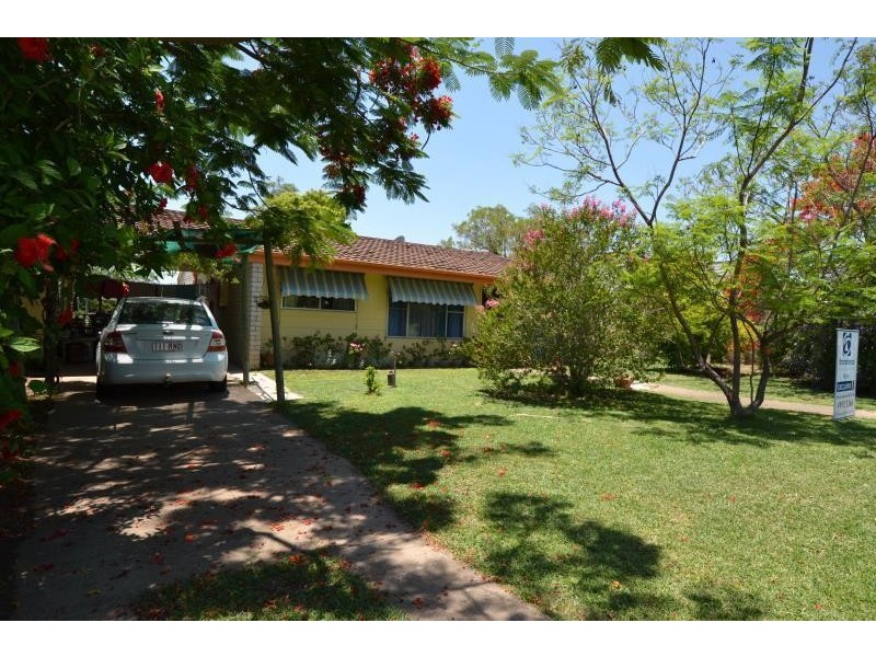 2 Raglan Street, Biloela QLD 4715