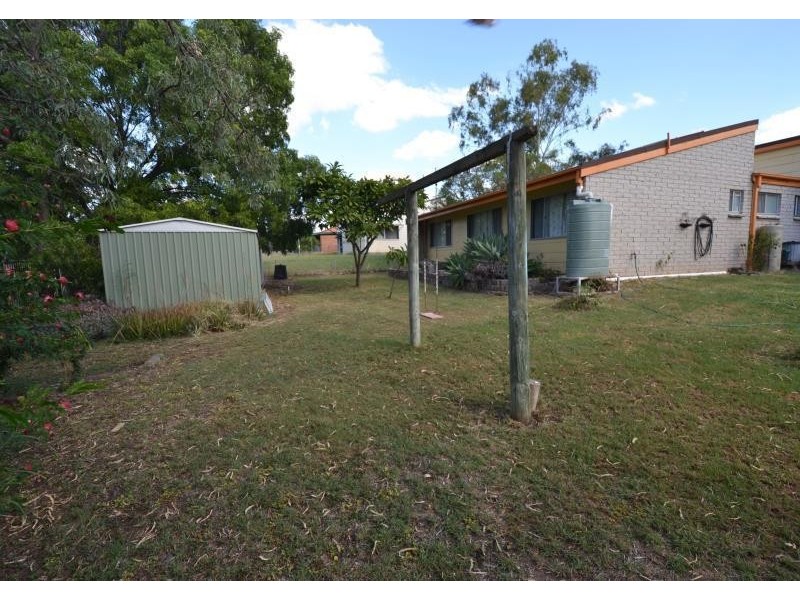 2 Raglan Street, Biloela QLD 4715