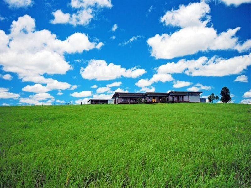 156 Whites Road, Lawgi Dawes QLD 4716