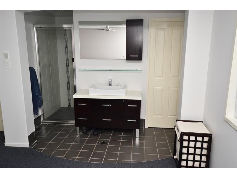 32 Paroz Crescent, Biloela QLD 4715