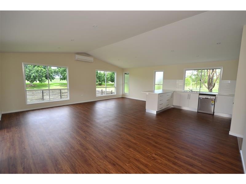 7 – 8 Gregory Court, Biloela QLD 4715