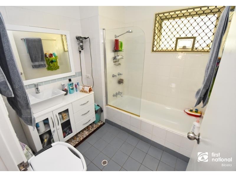 3 Beak Place, Biloela QLD 4715