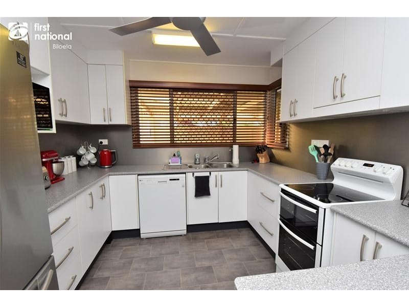 30 Collins Street, Biloela QLD 4715