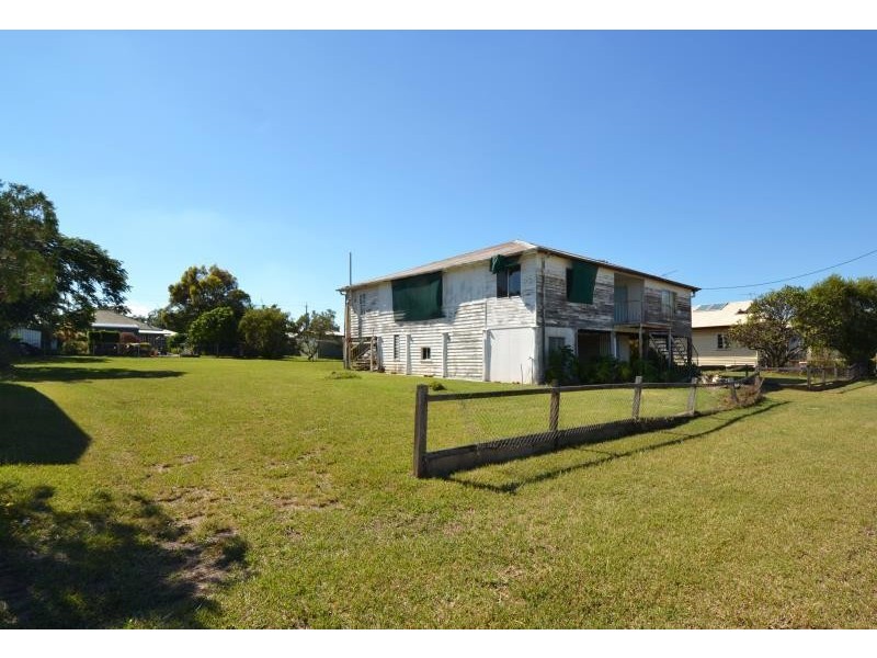 56-58 Kroombit Street, Biloela QLD 4715