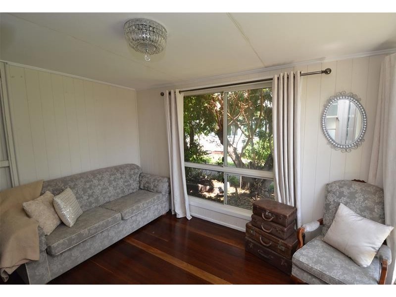 98 Bell Street, Biloela QLD 4715