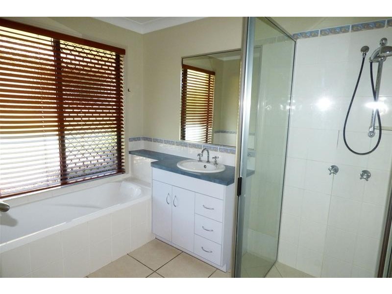 17 Raglan Street, Biloela QLD 4715