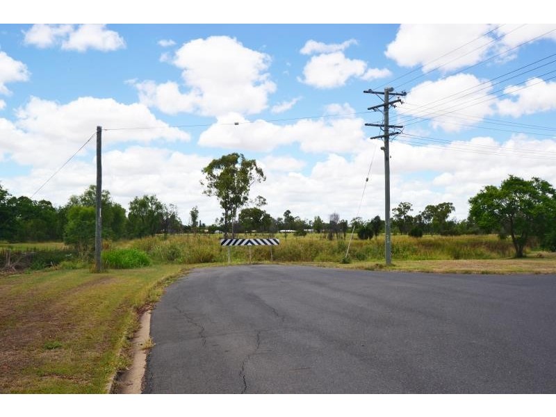 33-35 Valentine Plains Road, Biloela QLD 4715