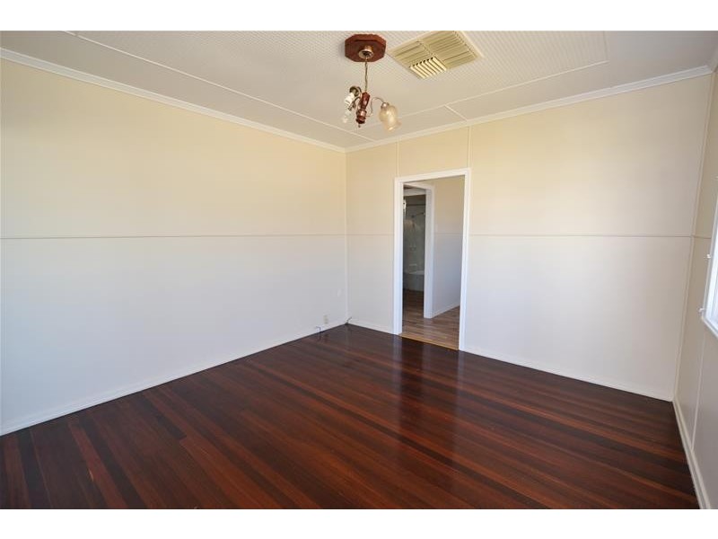 128 Kariboe Street, Biloela QLD 4715