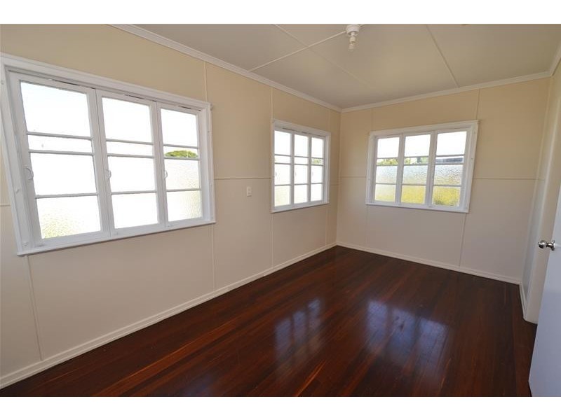 128 Kariboe Street, Biloela QLD 4715