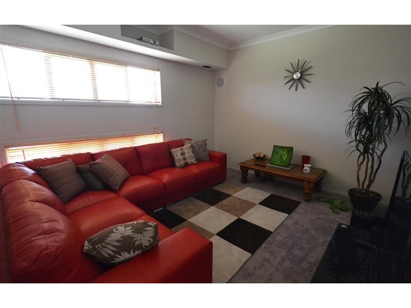 19 Earlsfield Street, Biloela QLD 4715