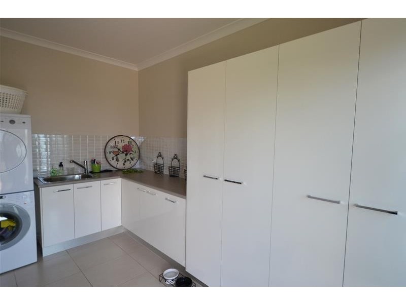 19 Earlsfield Street, Biloela QLD 4715