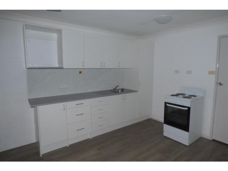 4/151 Kariboe Street, Biloela QLD 4715