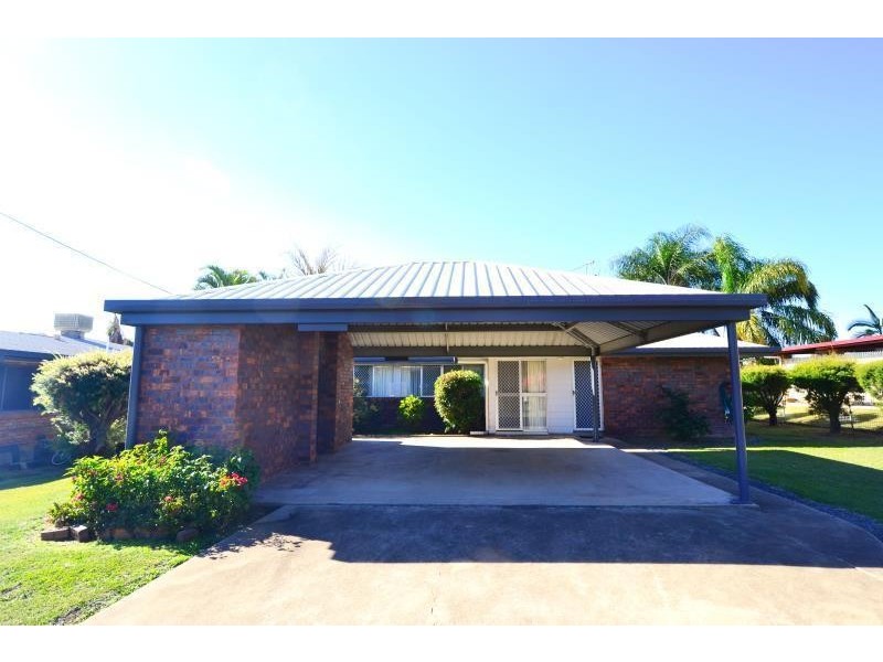 52 Lawrence Street, Biloela QLD 4715