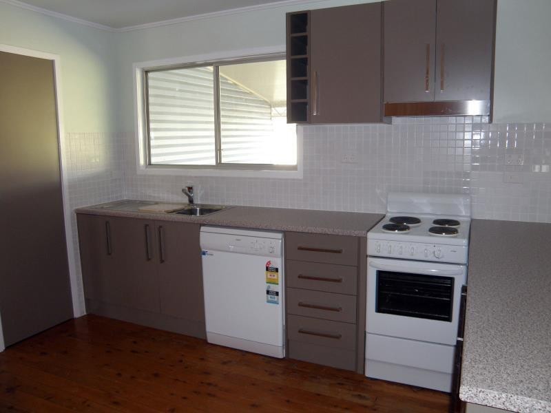 16 Lookerbie Street, Biloela QLD 4715