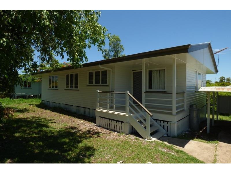 33 Collins Street, Biloela QLD 4715