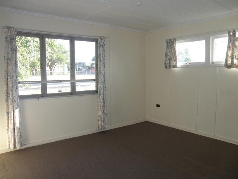 33 Collins Street, Biloela QLD 4715