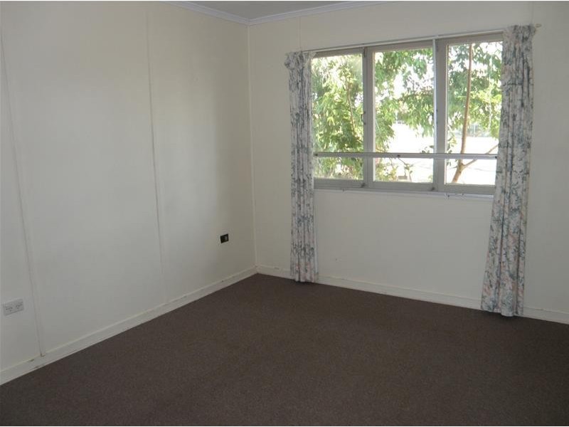 33 Collins Street, Biloela QLD 4715