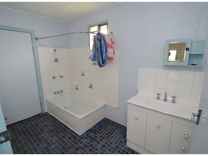 1 & 2 / 16 Benn Street, Biloela QLD 4715