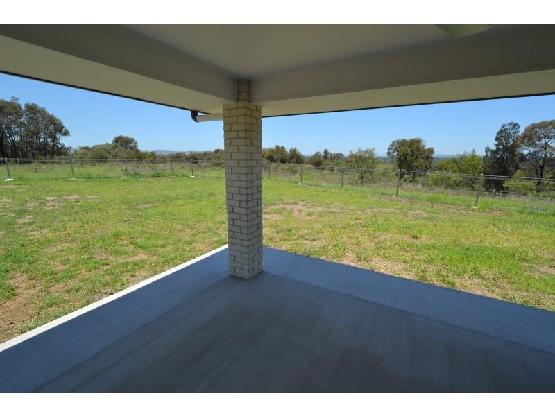 32 Earlsfield Street, Biloela QLD 4715