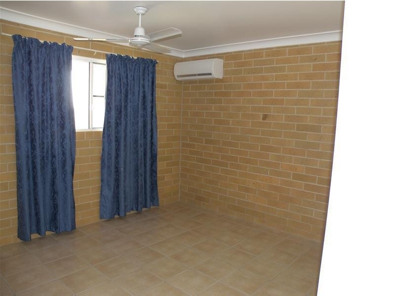 2/36 Lawrence Street, Biloela QLD 4715