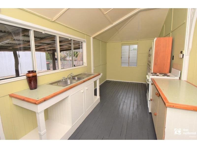 72 Kroombit Street, Biloela QLD 4715