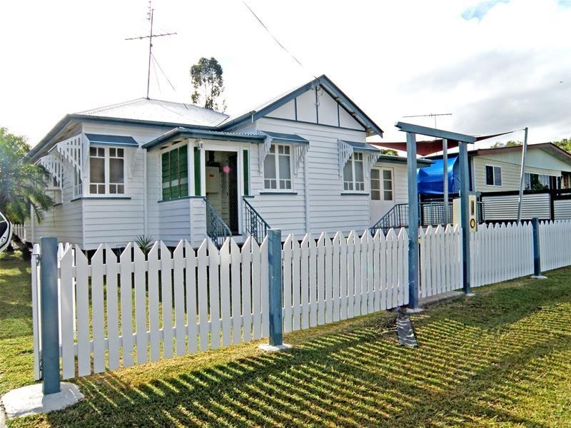 82 Kroombit Street, Biloela QLD 4715