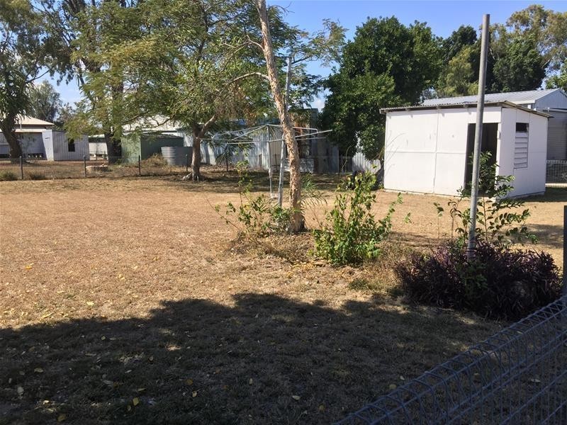 18 Kroombit Street, Biloela QLD 4715