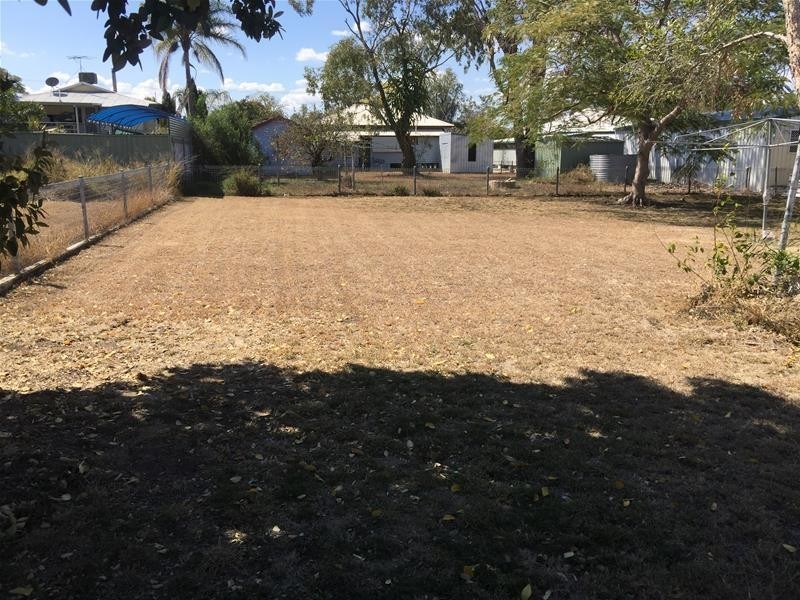 18 Kroombit Street, Biloela QLD 4715