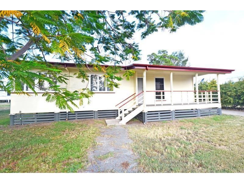 194 Callide Street, Biloela QLD 4715