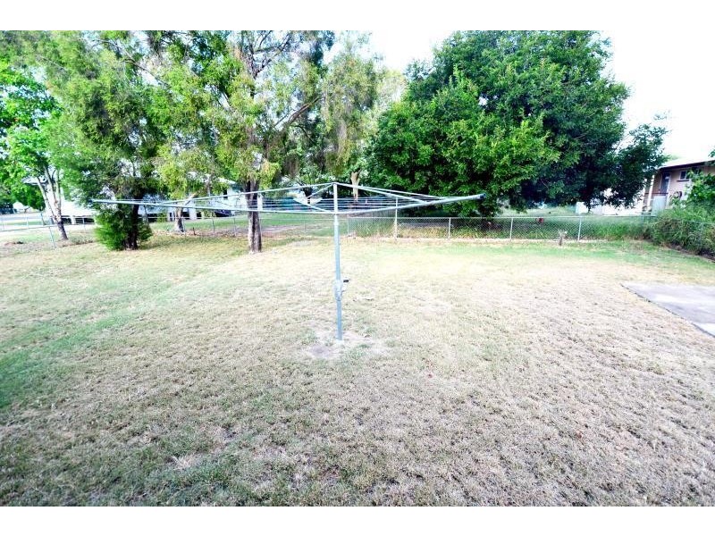 194 Callide Street, Biloela QLD 4715