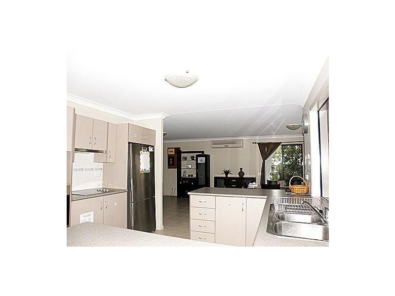 17 Raglan Street, Biloela QLD 4715