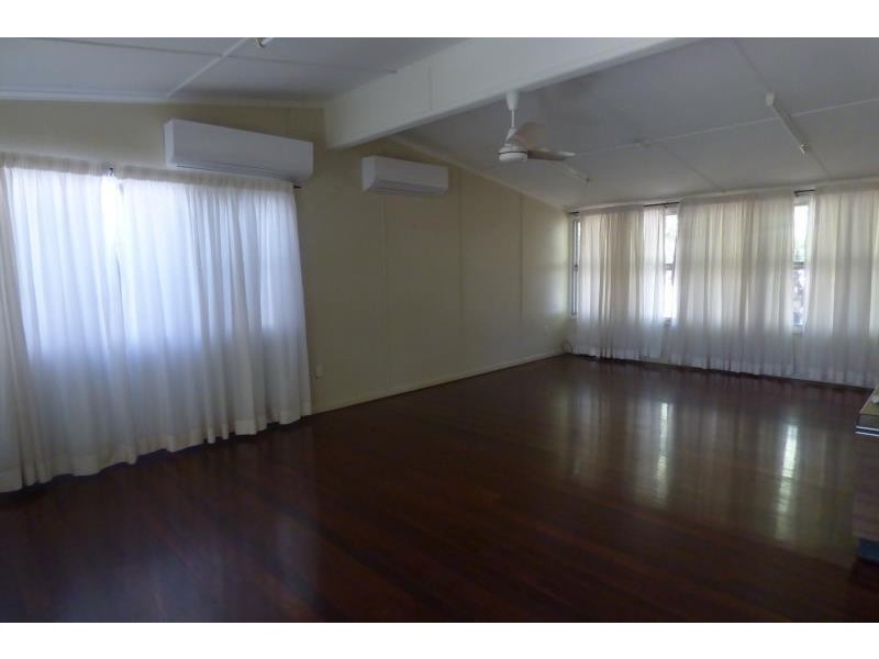 76 Kariboe Street, Biloela QLD 4715