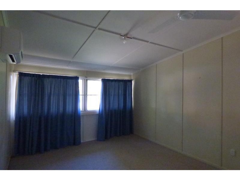 76 Kariboe Street, Biloela QLD 4715