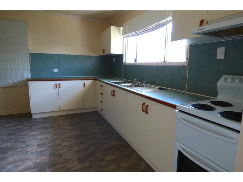 3 Lookerbie Street, Biloela QLD 4715