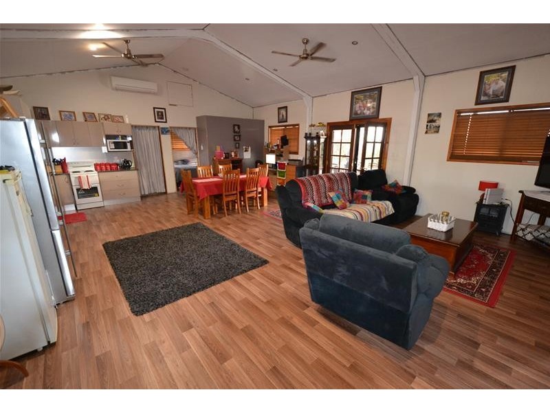 1010 Bundalba Road, Goovigen QLD 4702